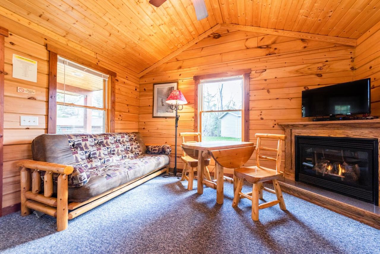 Spur Of The Moment Ranch Hotel Mountain Екстериор снимка