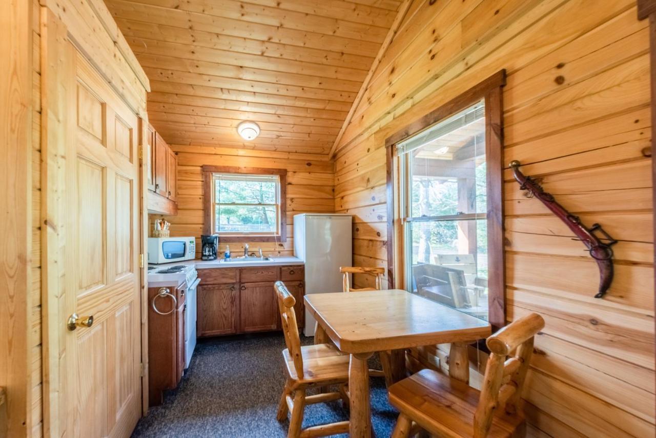Spur Of The Moment Ranch Hotel Mountain Екстериор снимка